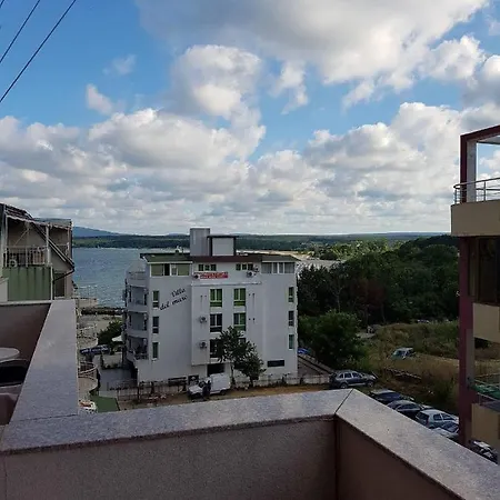 Апартаменты Kraev *